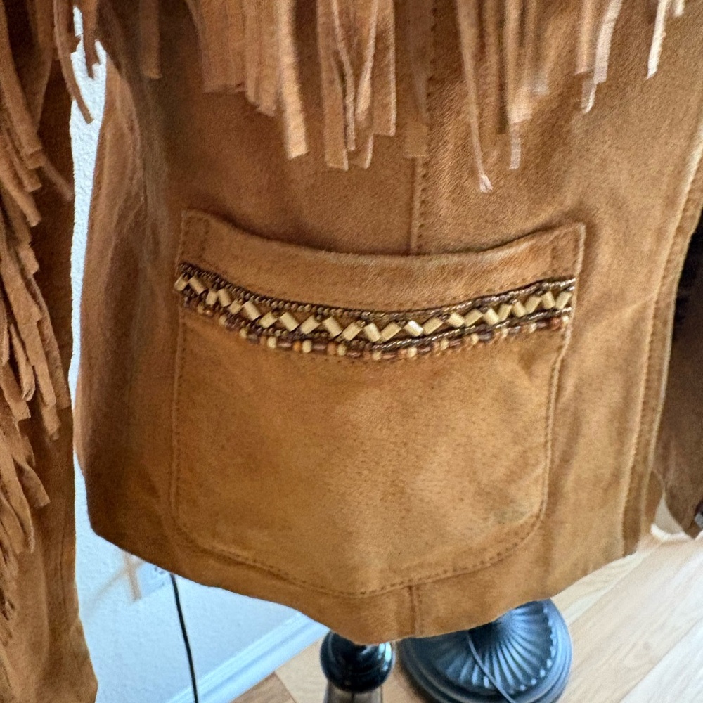 Women's Tan Fringe Leather Jacket - Picture 5 of 7